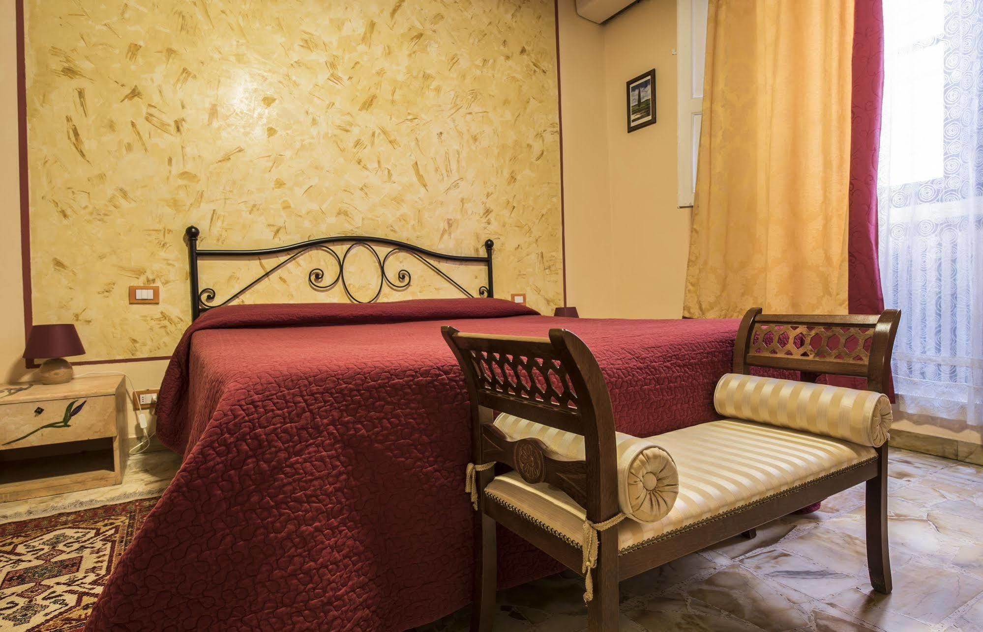 Residenza D'Epoca Locanda Di San Martino Siena Luaran gambar