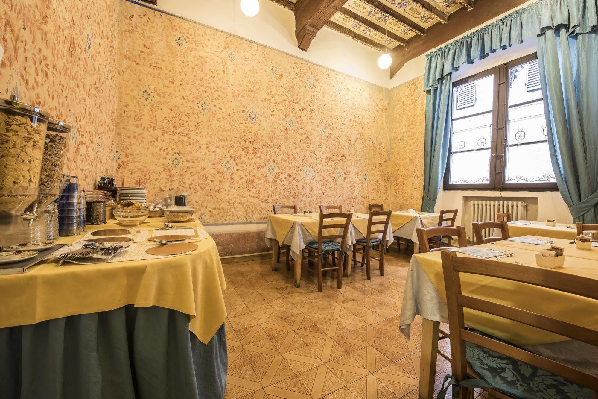 Residenza D'Epoca Locanda Di San Martino Siena Luaran gambar